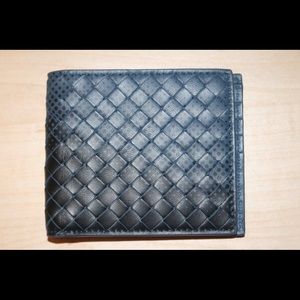 Authentic Bottega Veneta intreciatto wallet